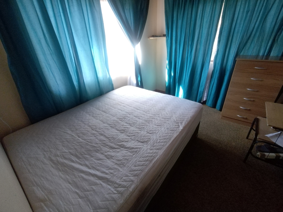 6 Bedroom Property for Sale in Kruisfontein Eastern Cape